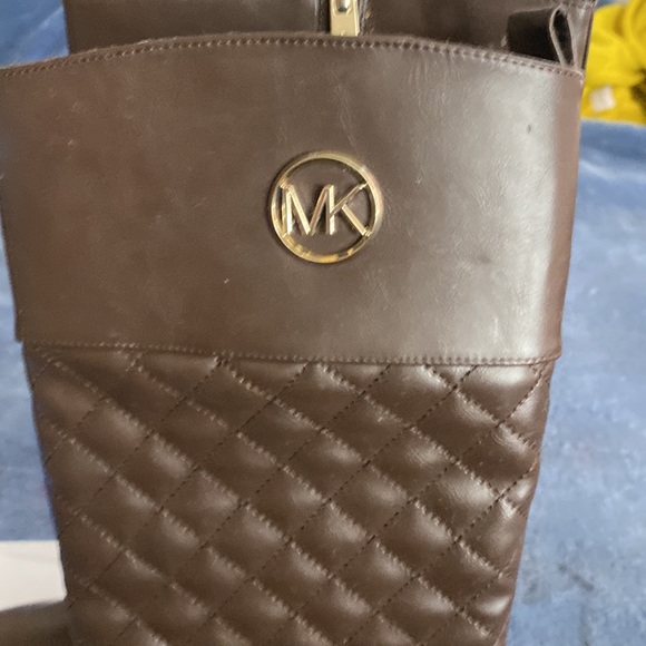 Michael kors boots - Picture 2 of 6